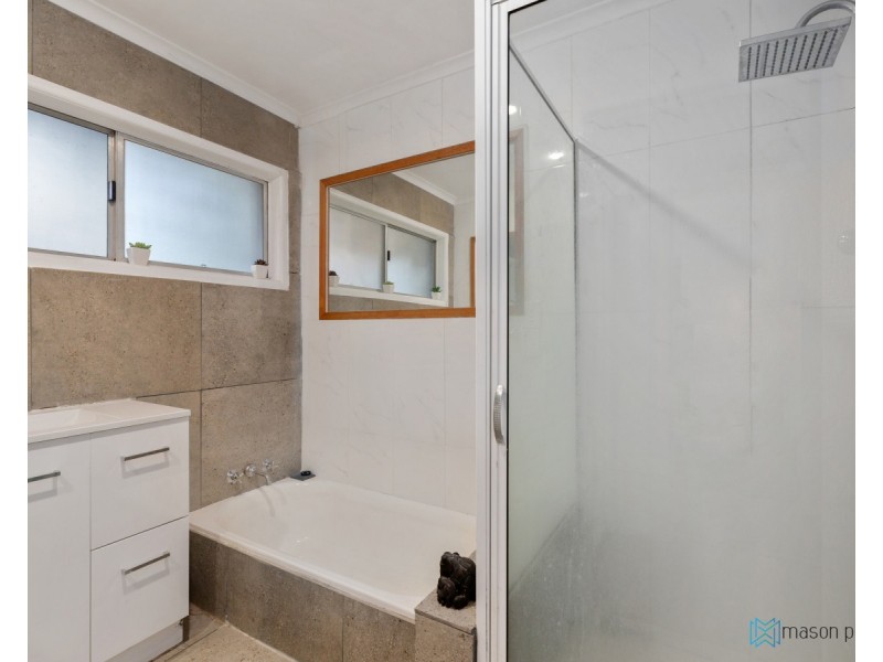 42 Birkdale Road, Birkdale QLD 4159