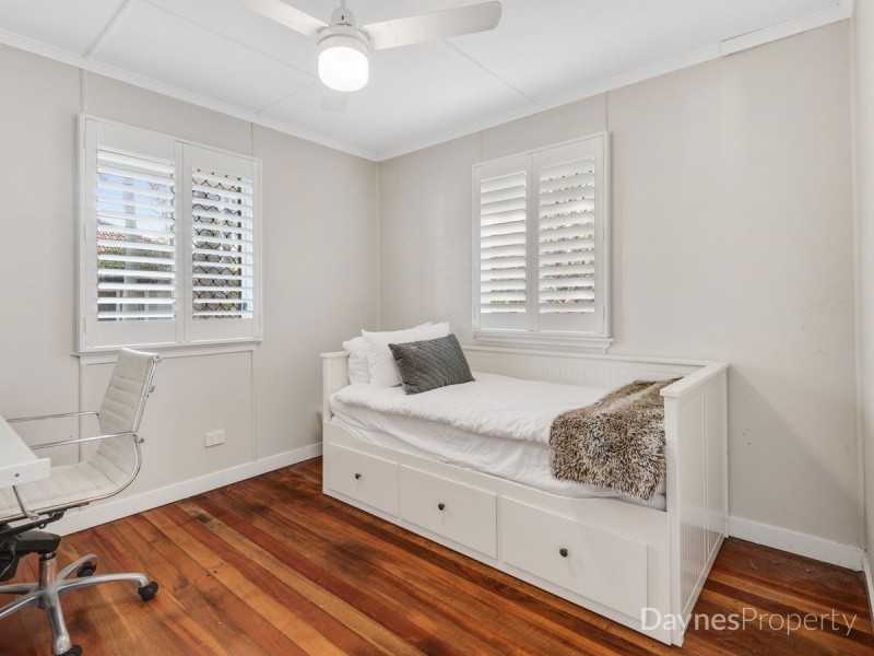 22 Pond Street, Mount Gravatt East QLD 4122