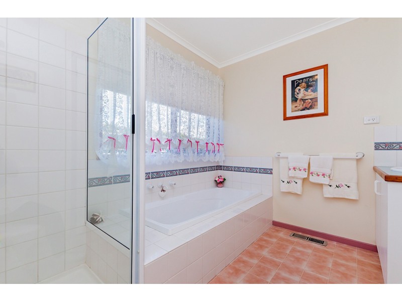 15 Donald Court, Warrnambool VIC 3280