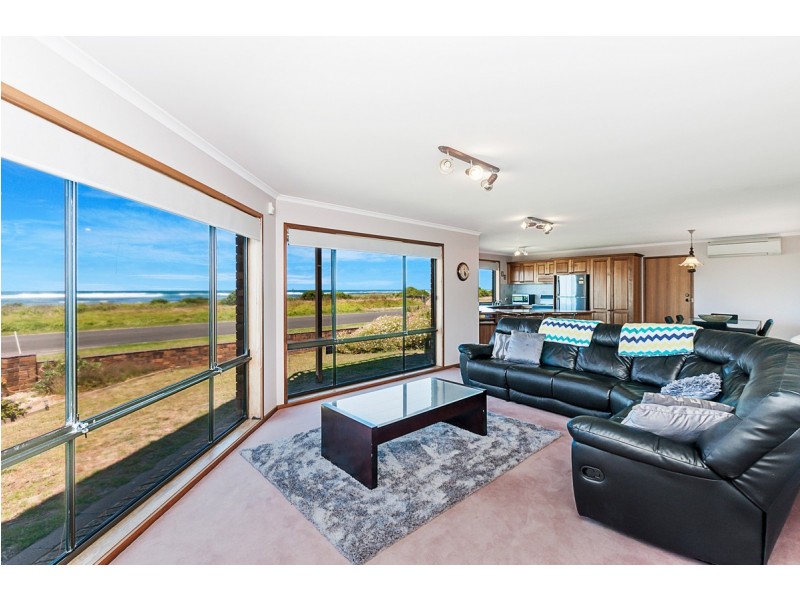 54 Ocean Drive, Port Fairy VIC 3284