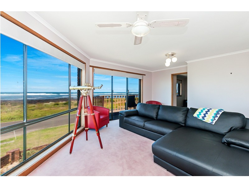 54 Ocean Drive, Port Fairy VIC 3284