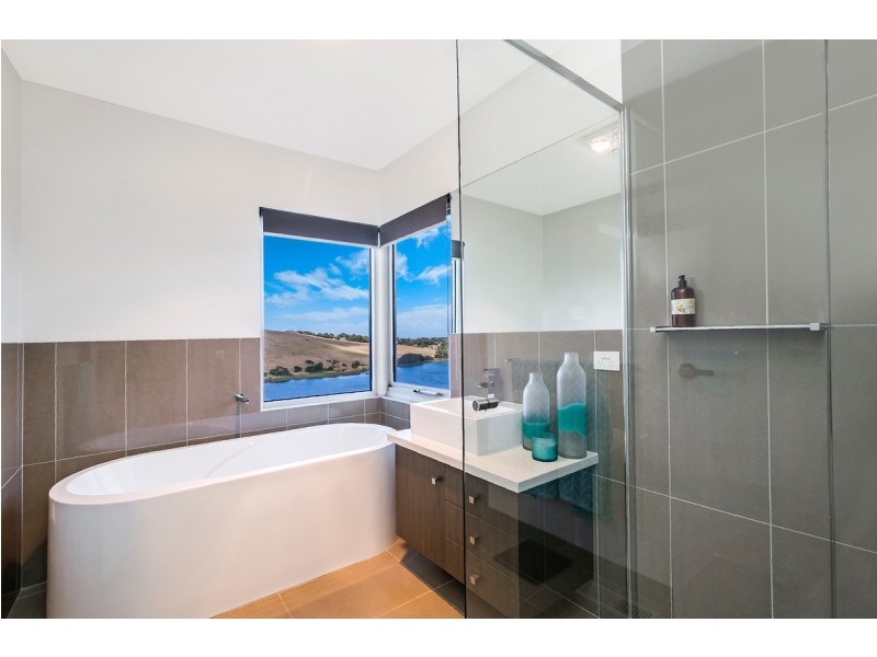 42 Dobson Way, Warrnambool VIC 3280