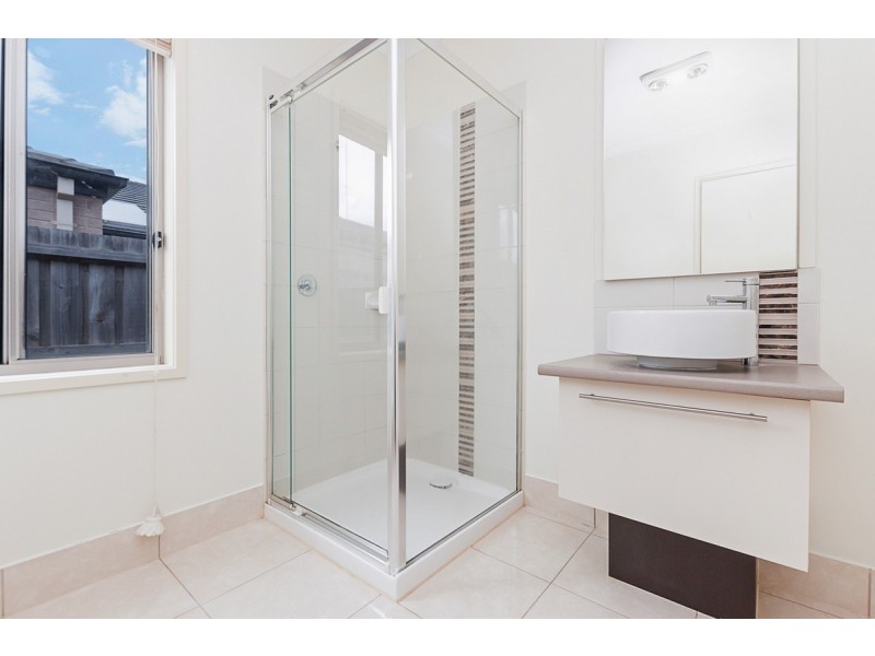 7 Napthine Terrace, Warrnambool VIC 3280