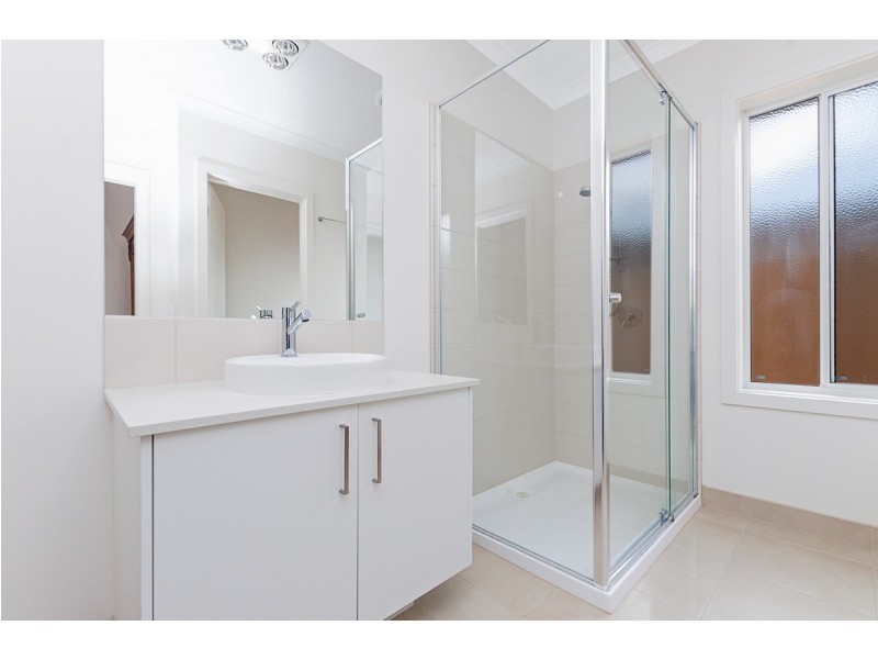 11 Royal Court, Warrnambool VIC 3280