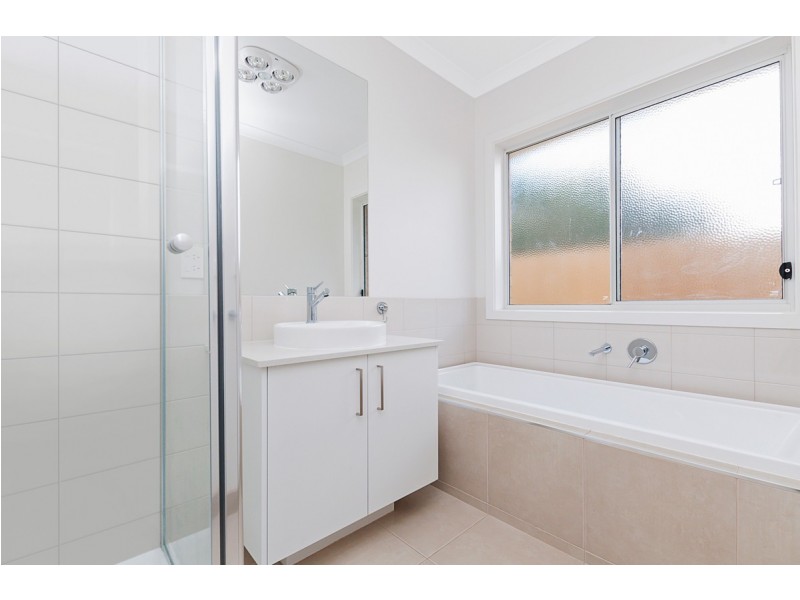 11 Royal Court, Warrnambool VIC 3280