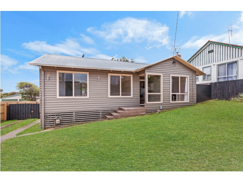 8 Kiama Avenue, Warrnambool VIC 3280