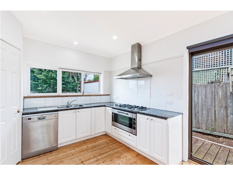 8 Kiama Avenue, Warrnambool VIC 3280