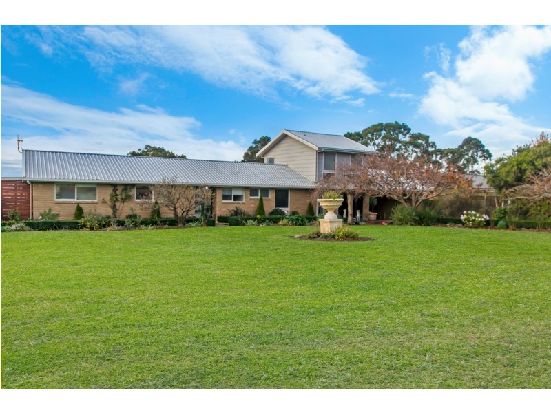 62 Clarke Street, Koroit VIC 3282