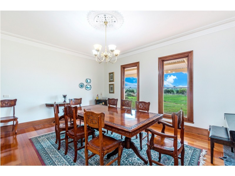 101 Farnham Road, Illowa VIC 3282