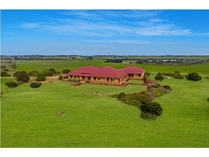 101 Farnham Road, Illowa VIC 3282