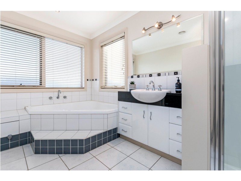 34 Toal Drive, Warrnambool VIC 3280