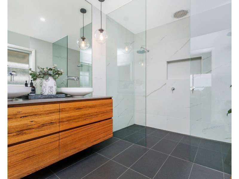 29 Roaches Road, Warrnambool VIC 3280