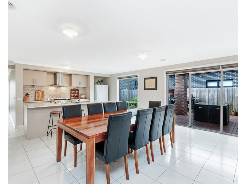 27 Boston Drive, Warrnambool VIC 3280
