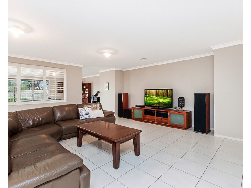27 Boston Drive, Warrnambool VIC 3280