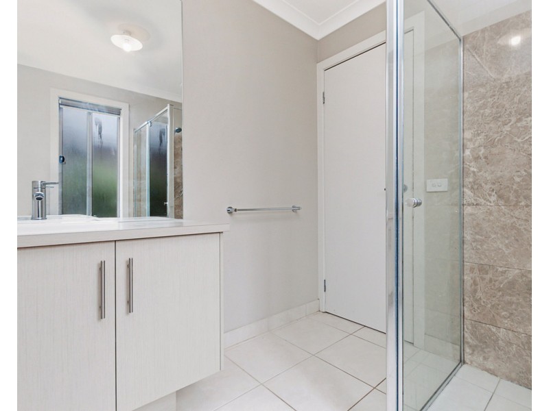 27 Boston Drive, Warrnambool VIC 3280