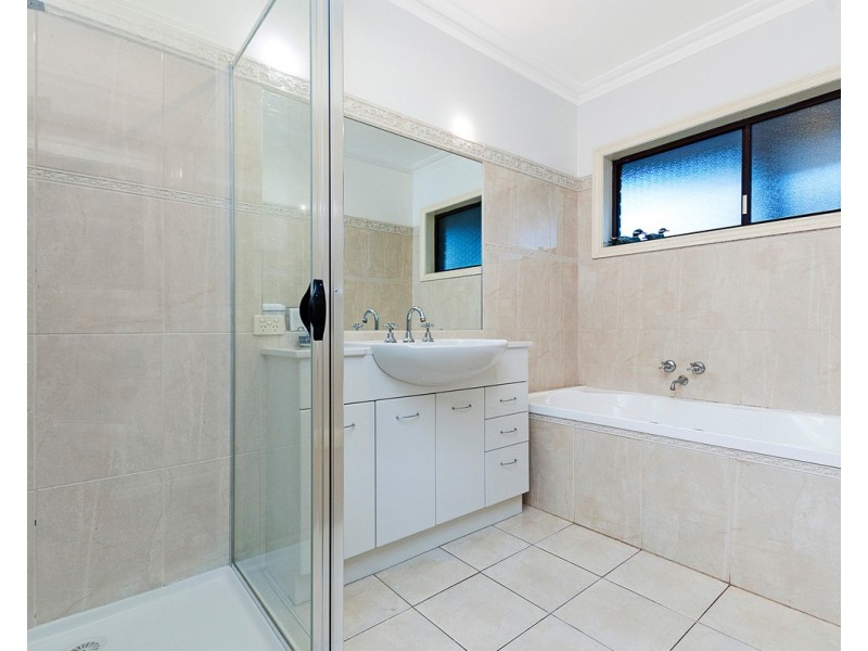 9 Manuka Drive, Warrnambool VIC 3280