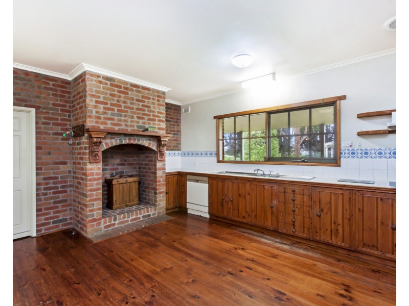 112 Station Street, Dennington VIC 3280