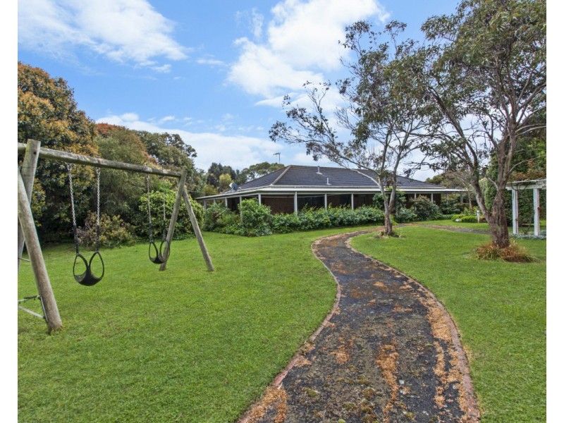 112 Station Street, Dennington VIC 3280