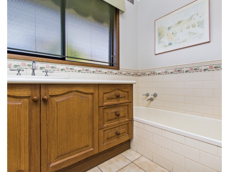 30 Carolyn Crescent, Warrnambool VIC 3280