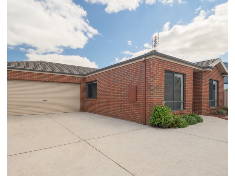 2/94 Spring Street, Mortlake VIC 3272
