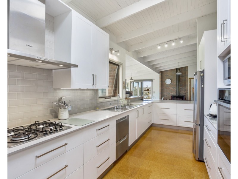 37 Albert Street, Woodford VIC 3281