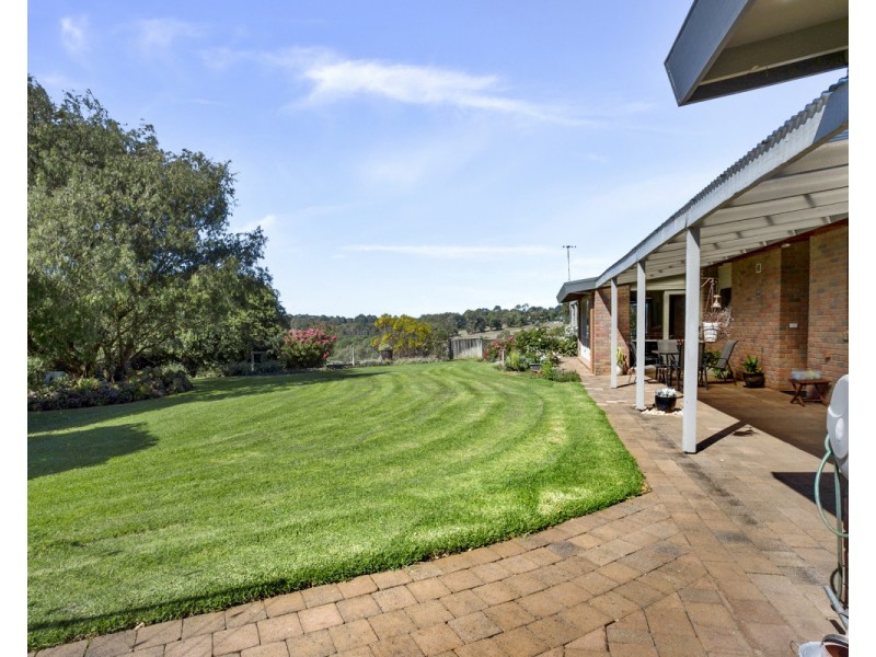 37 Albert Street, Woodford VIC 3281