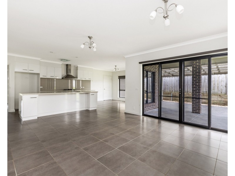 12 Dennington Rise, Dennington VIC 3280
