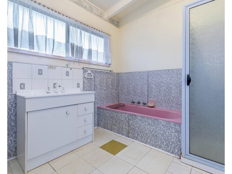 8 Bates Road, Warrnambool VIC 3280