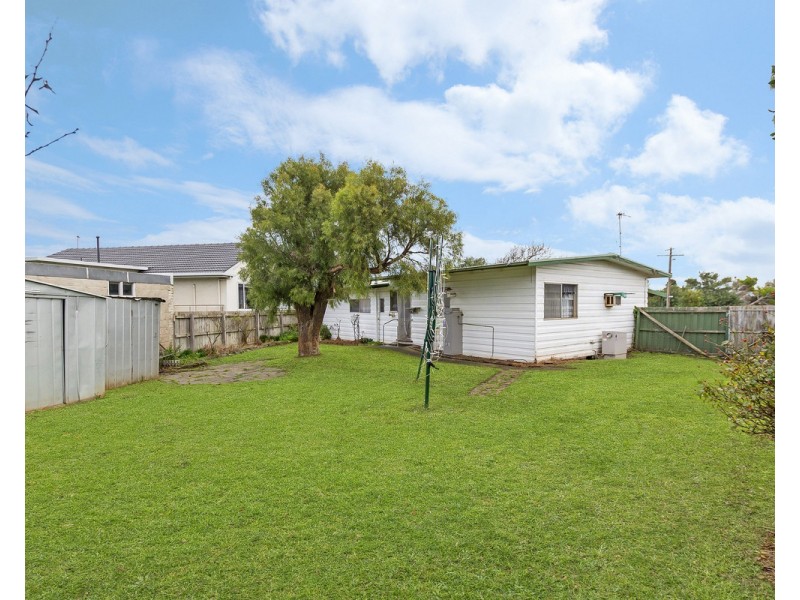 8 Bates Road, Warrnambool VIC 3280