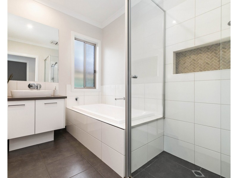 38 Channing Drive, Koroit VIC 3282