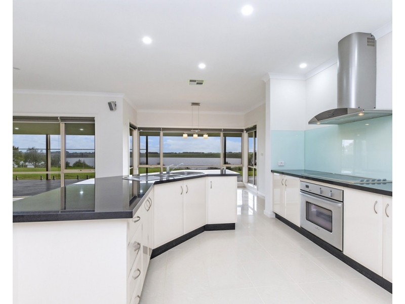 2 Rutledge Street, Winslow VIC 3281