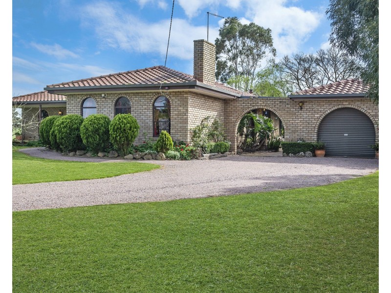 84 Mill Street, Mortlake VIC 3272
