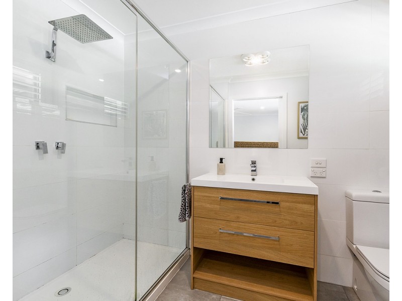 58 Barries Road, Bushfield VIC 3281