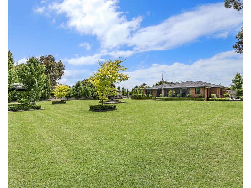 58 Barries Road, Bushfield VIC 3281