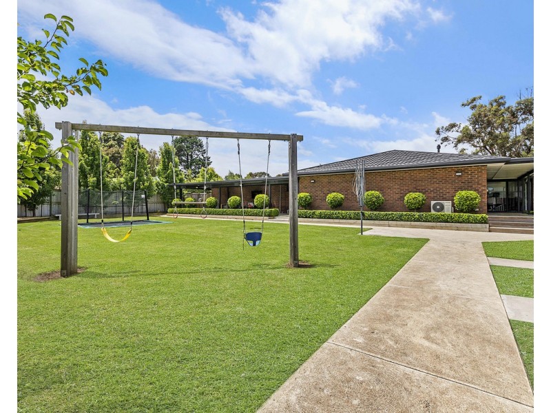 58 Barries Road, Bushfield VIC 3281