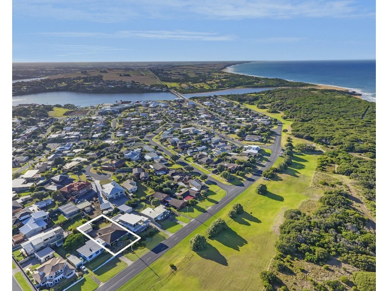 84 Hickford Parade, Warrnambool VIC 3280