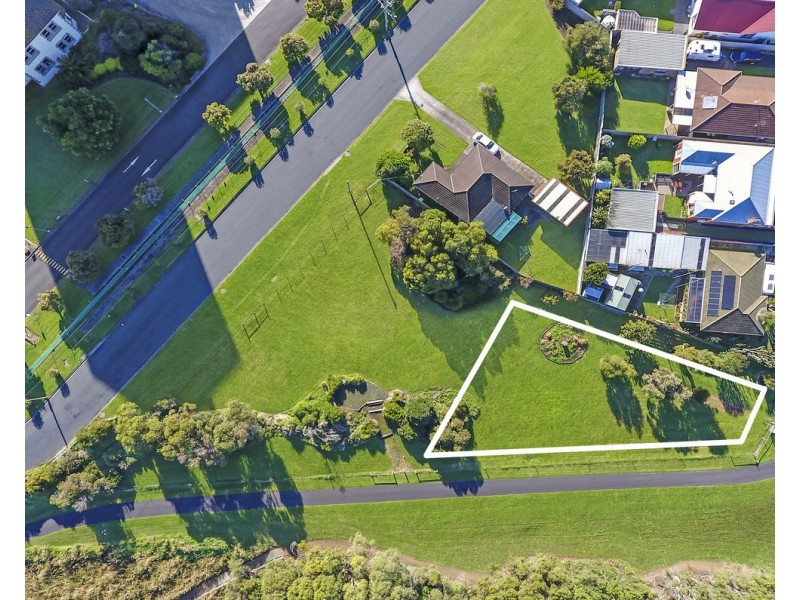 15 The Esplanade, Dennington VIC 3280