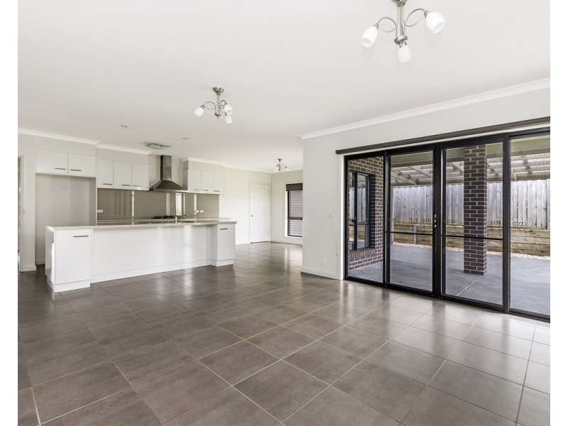 12 Dennington Rise, Dennington VIC 3280