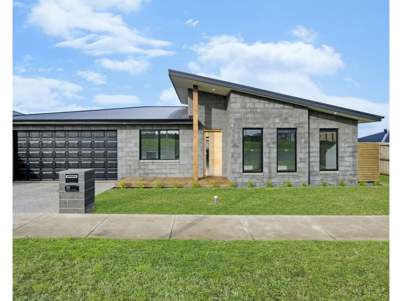 19 Warburton Way, Warrnambool VIC 3280