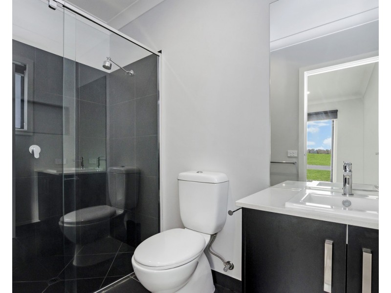 19 Warburton Way, Warrnambool VIC 3280