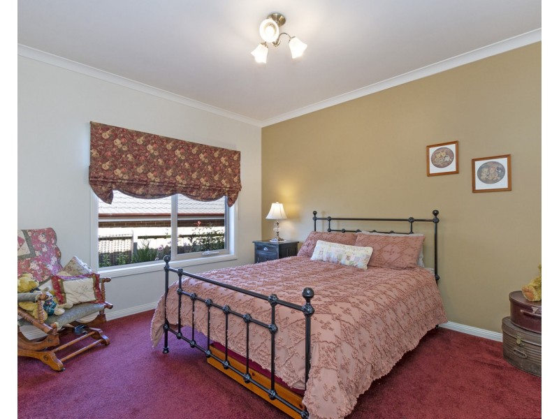 6 Chenoweth Court, Warrnambool VIC 3280