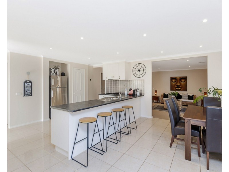 11 Booval Drive, Warrnambool VIC 3280