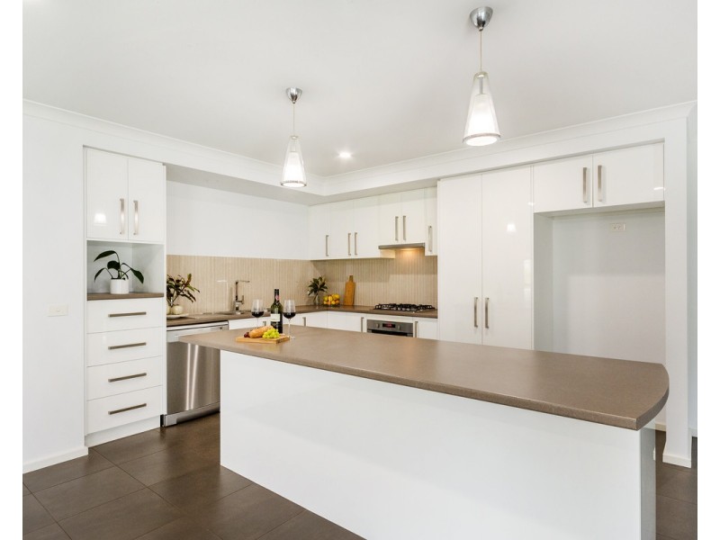 52 Dennington Rise, Warrnambool VIC 3280