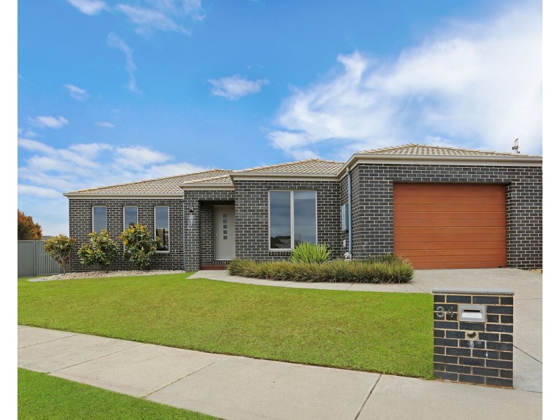 34 Adriana Crescent, Warrnambool VIC 3280