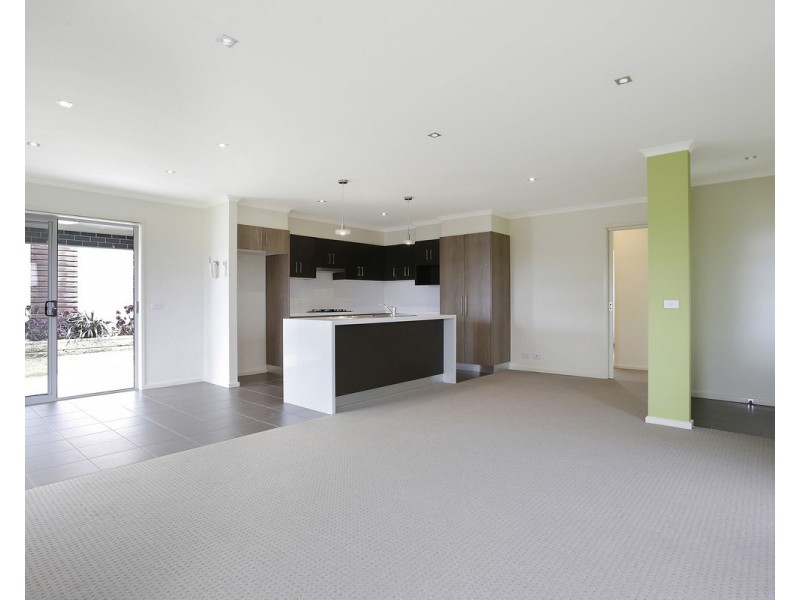 34 Adriana Crescent, Warrnambool VIC 3280