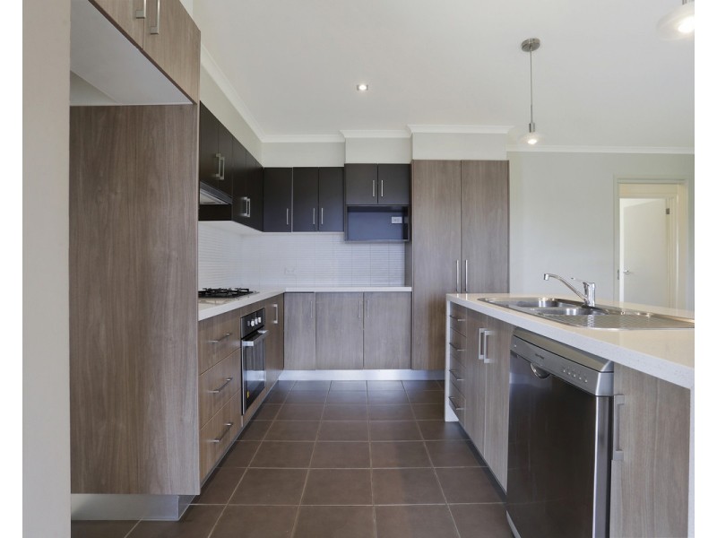 34 Adriana Crescent, Warrnambool VIC 3280