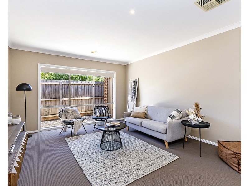 8 Chenoweth Court, Warrnambool VIC 3280