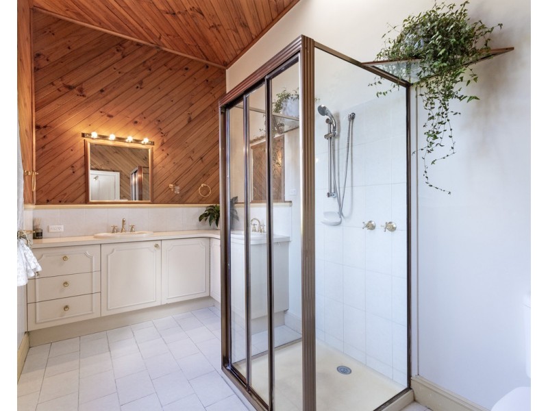 617 Princes Highway, Illowa VIC 3282