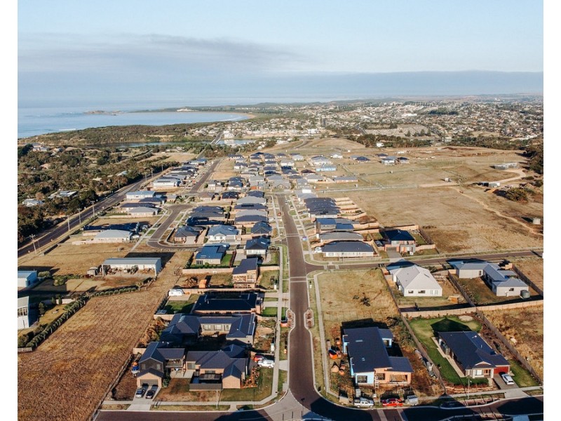 43 Von Guerard Boulevard, Warrnambool VIC 3280