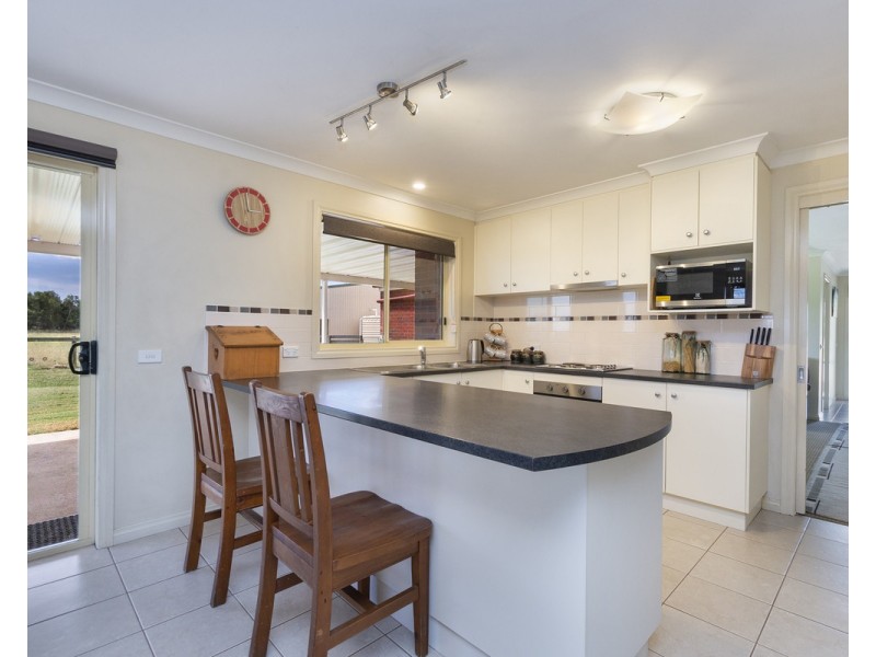 515 Penshurst-Port Fairy Road, Kirkstall VIC 3283